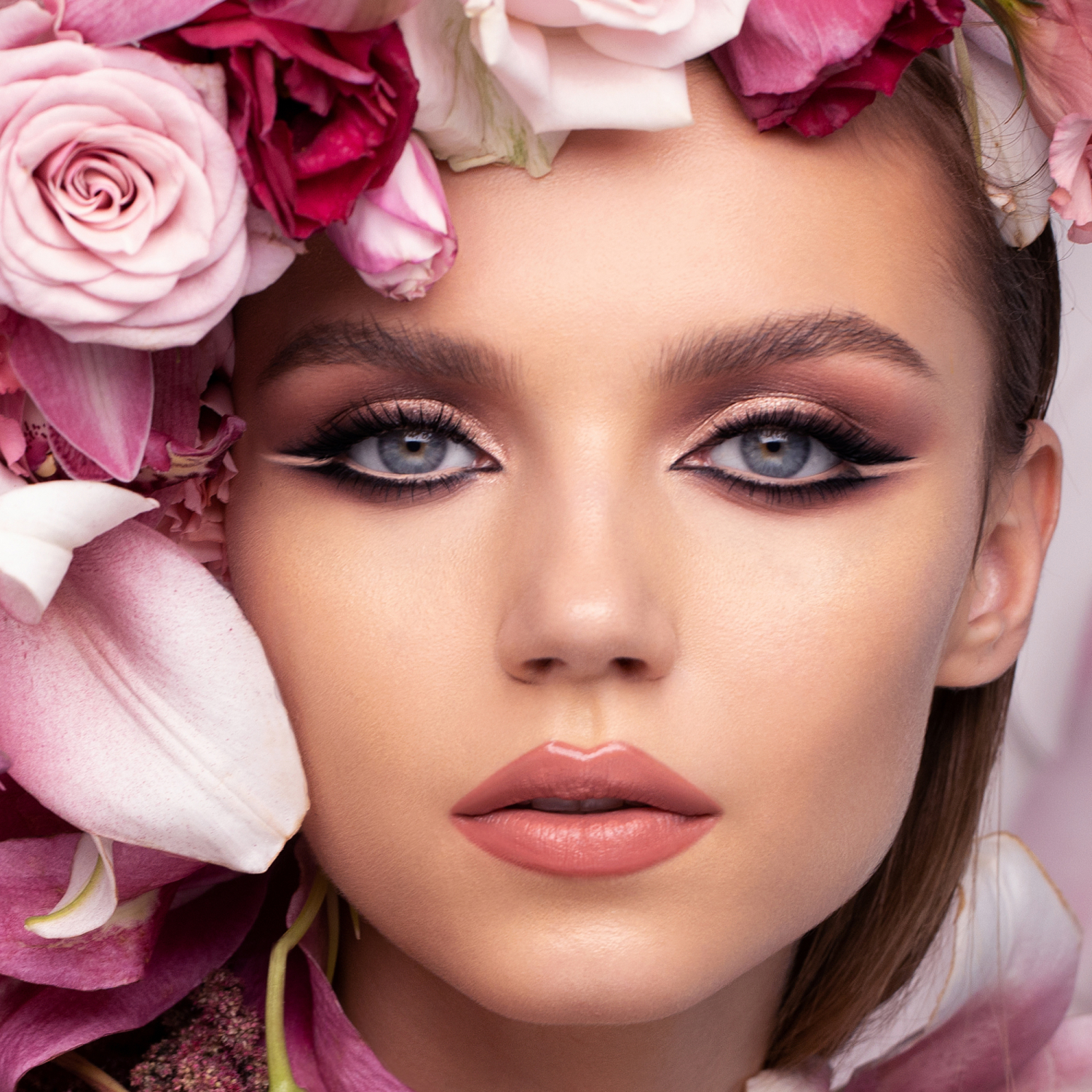 I NEED A ROSE LIPSTICK (BARRA DE LABIOS)